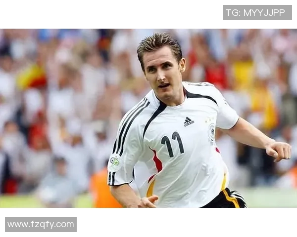 全球足坛风云人物天下足球十大球星排名揭秘谁才是最强之王